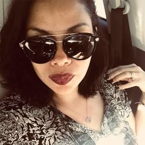 Meet your Posher, Dayana